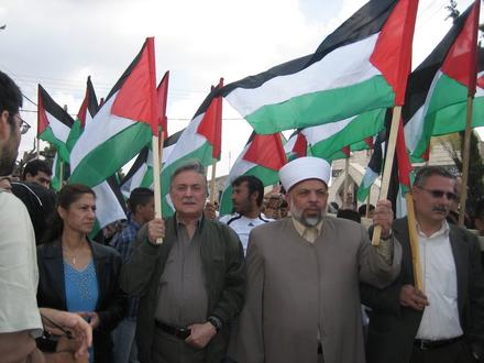 Palestinian leaders in front