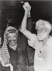 С Арафатом в первый день его прибытия в Газу, 1994 год